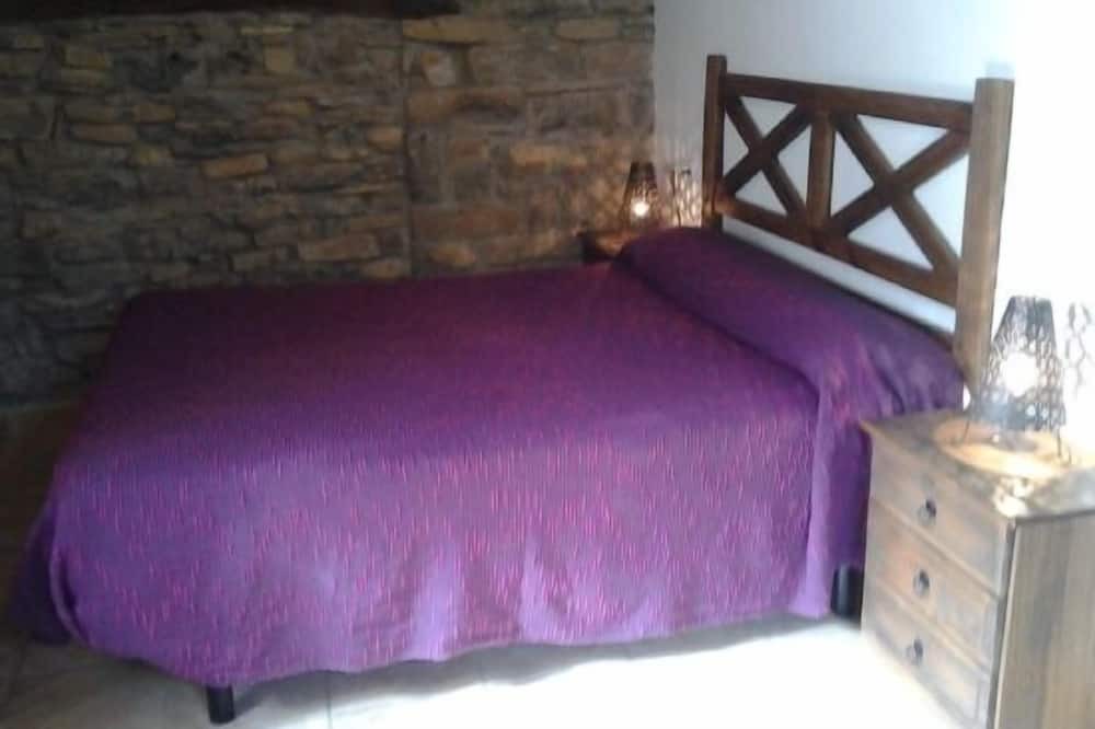 Photo of Bedroom in Coscojuela de Sobrarbe