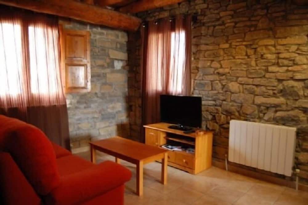 Photo of Livingroom in Coscojuela de Sobrarbe