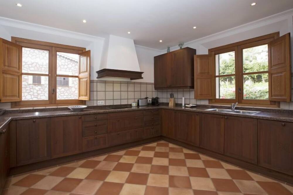 Photo of Kitchen in Fornalutx