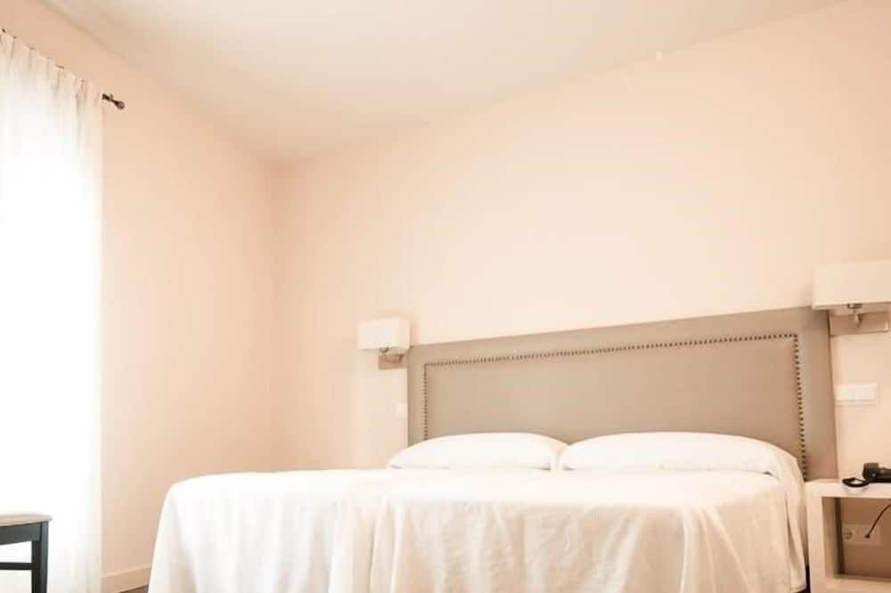 Photo of Bedroom in San Martin de Valdeiglesias