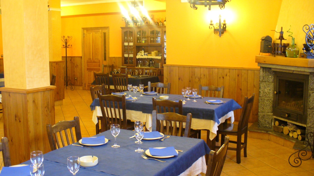 Photo of Others in Cremenes