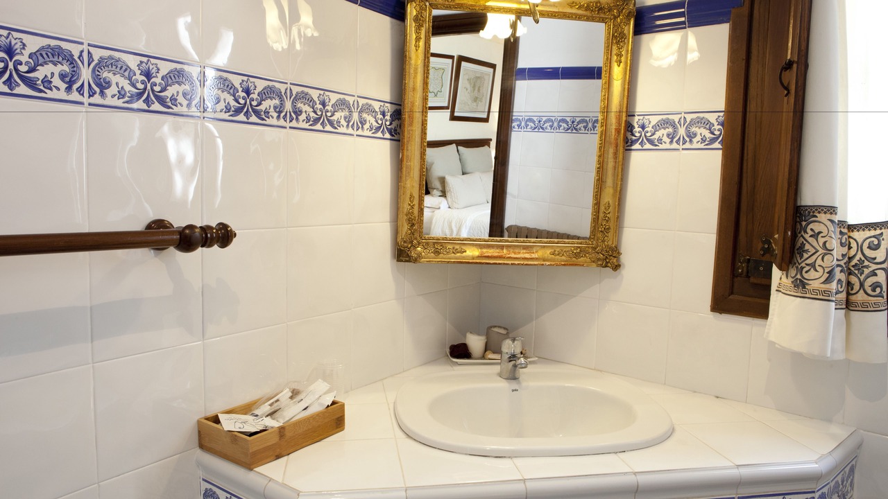 Photo of Bathroom in Laguardia Old Town