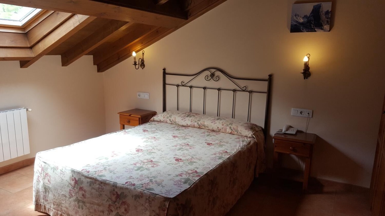 Photo of Bedroom in Arenas de Cabrales
