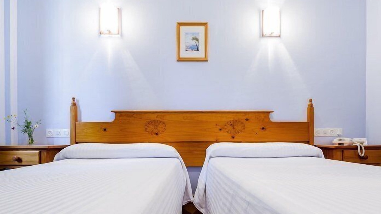 Photo of Bedroom in Camarmena