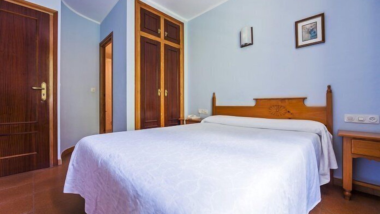 Photo of Bedroom in Camarmena