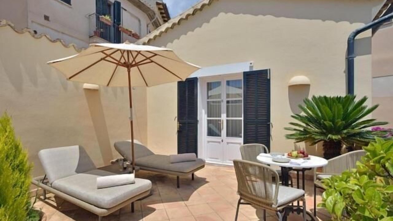 Photo of Patio Balcony in La Llotja-Born