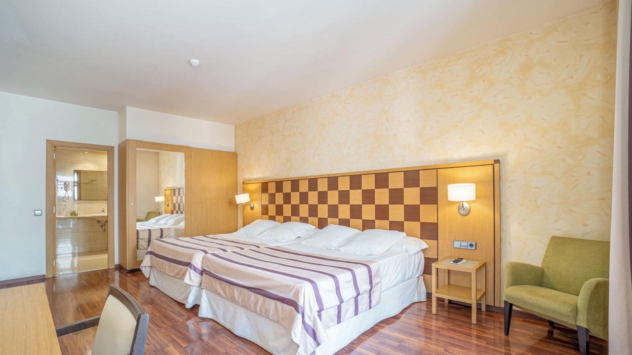 Photo of Bedroom in Figueres