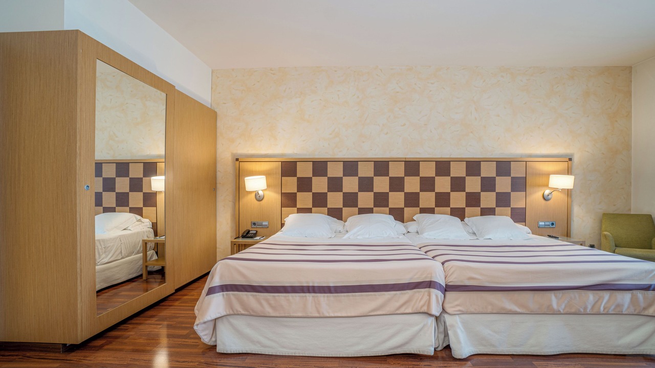 Photo of Bedroom in Figueres