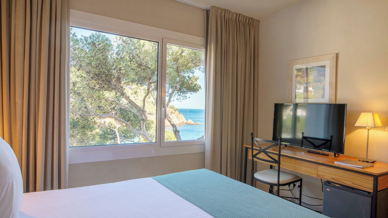 Photo of Bedroom in Tamariu