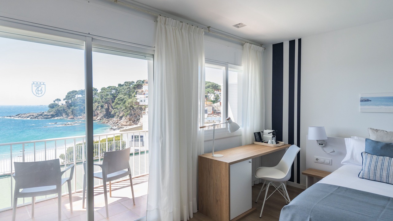 Photo of Bedroom in Llafranc