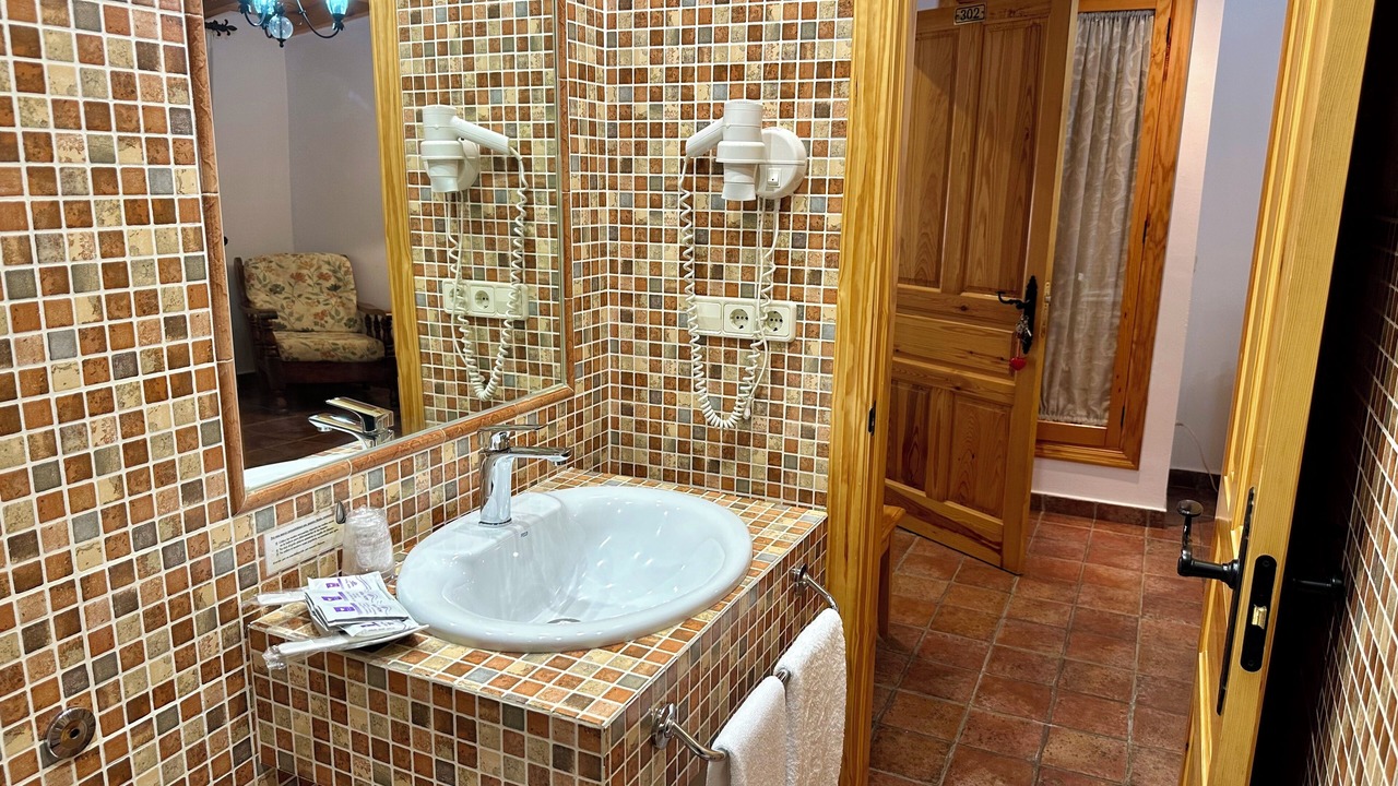 Photo of Bathroom in Burunchel