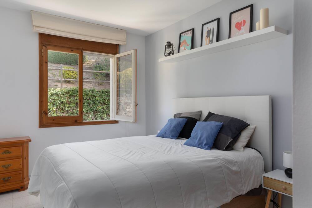 Photo of Bedroom in Tamariu