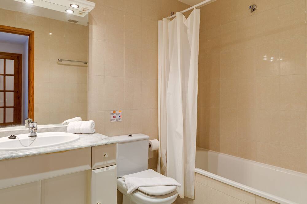 Photo of Bathroom in Tamariu