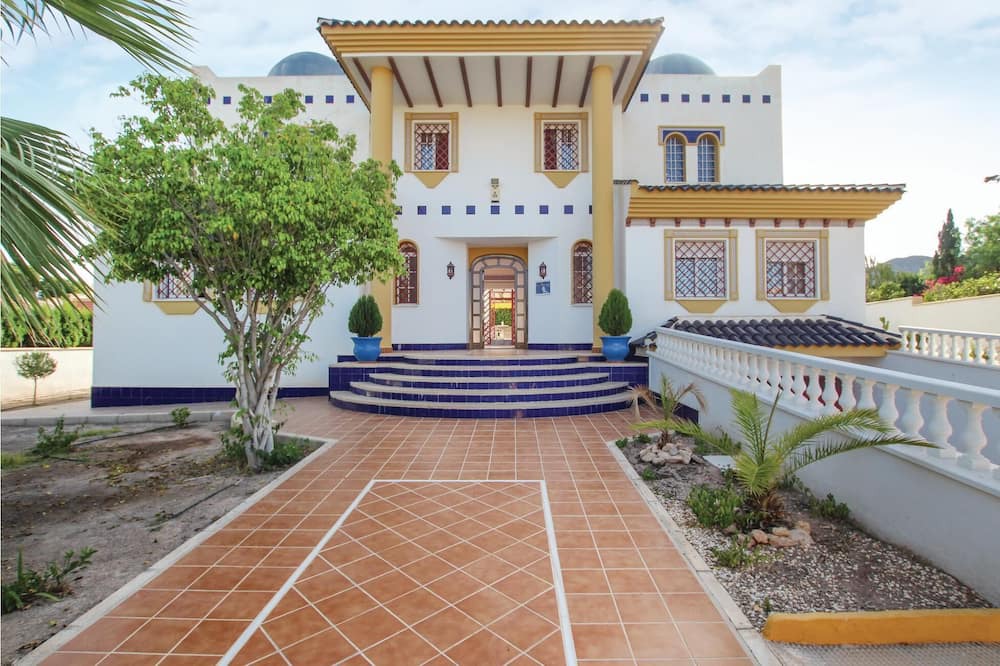 Photo of Outdoor in Calabardina