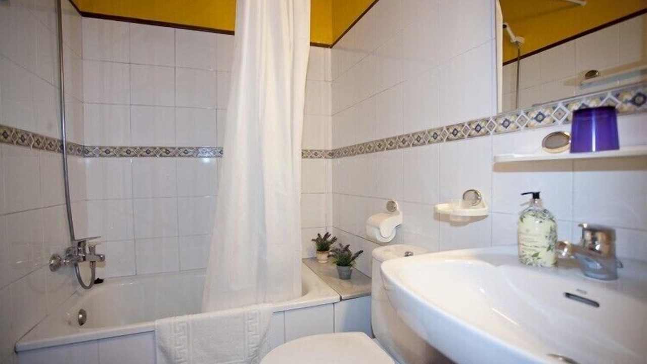 Photo of Bathroom in Lamadrid