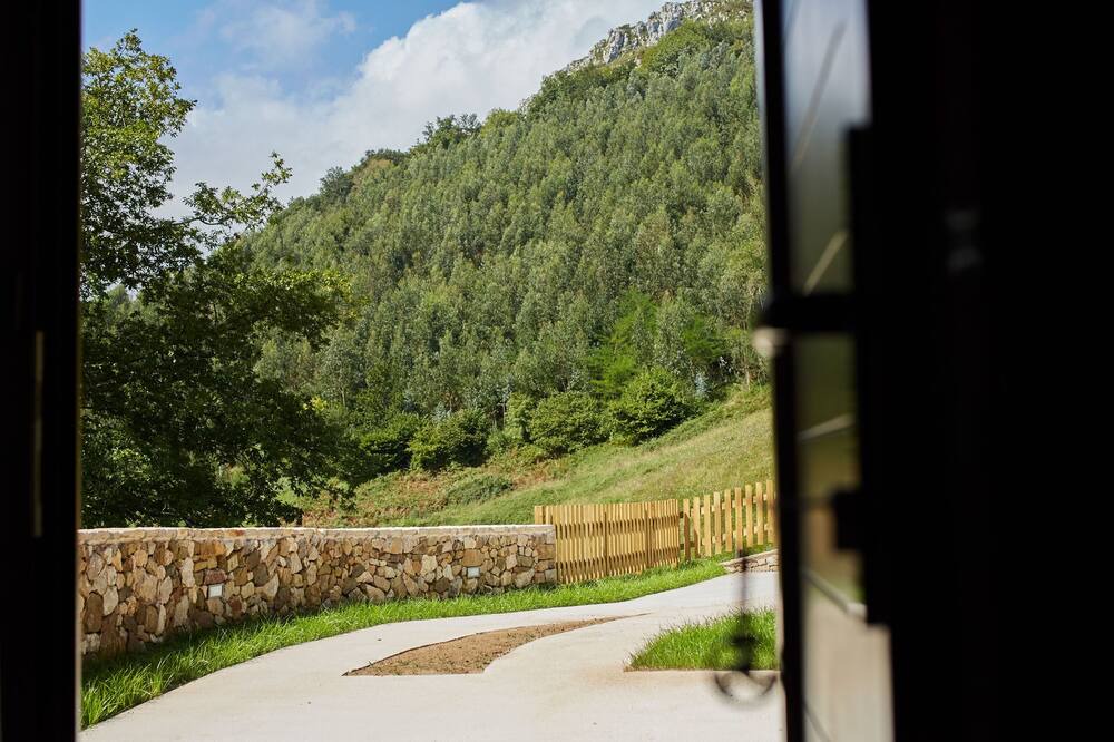 Photo of Outdoor in Collia