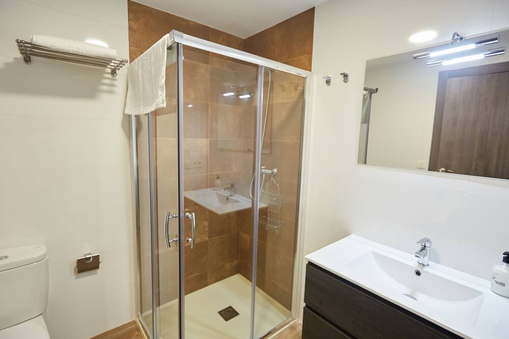 Photo of Bathroom in Collia