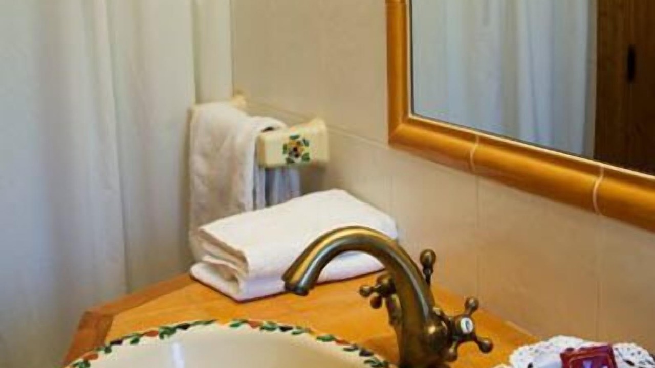 Photo of Bathroom in Lamason