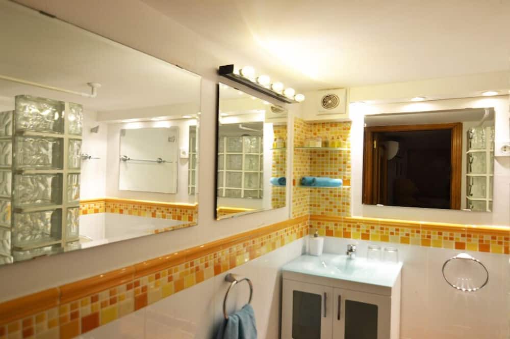 Photo of Bathroom in Olivella