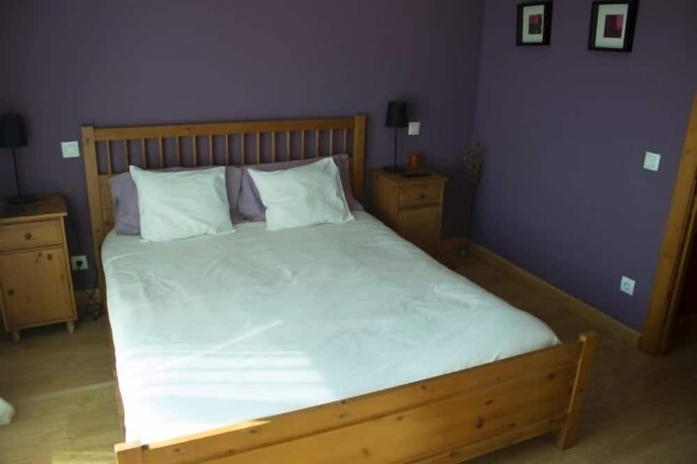 Photo of Bedroom in Sotes