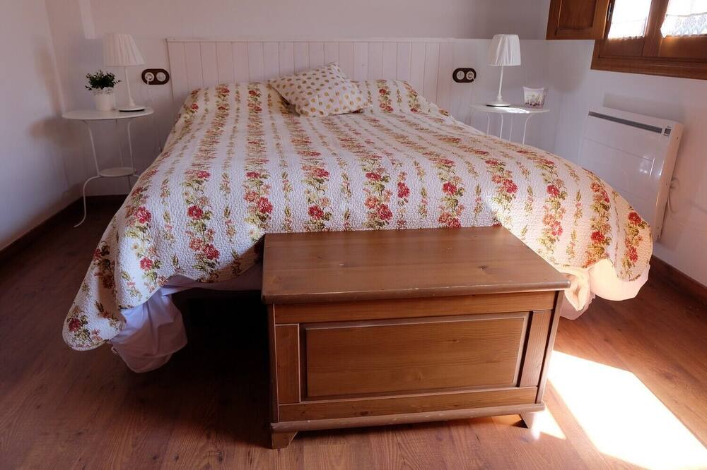 Photo of Bedroom in Ballobar