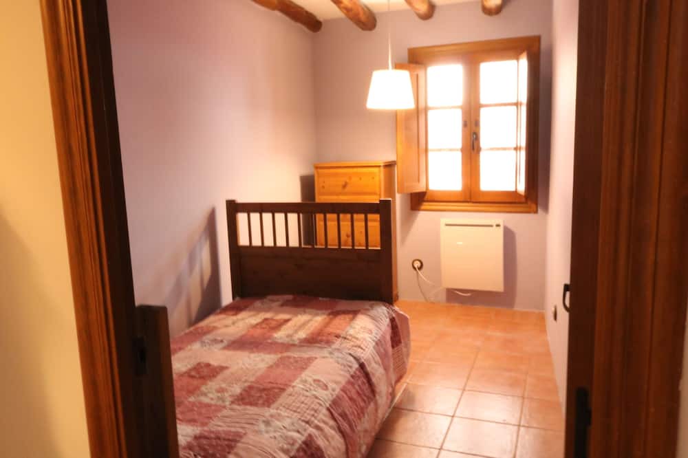 Photo of Bedroom in Ballobar
