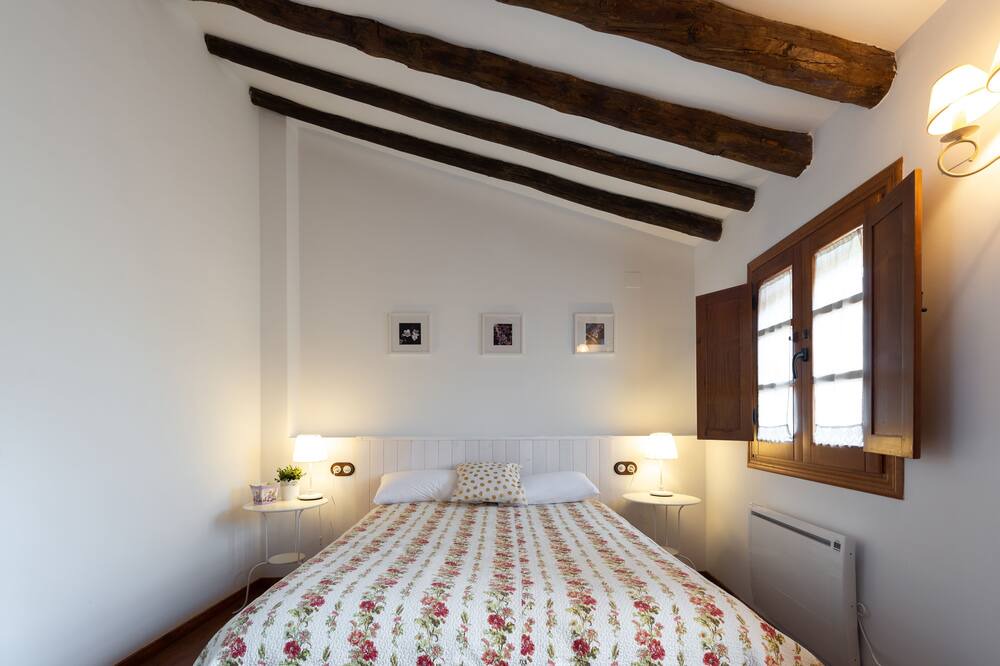 Photo of Bedroom in Ballobar