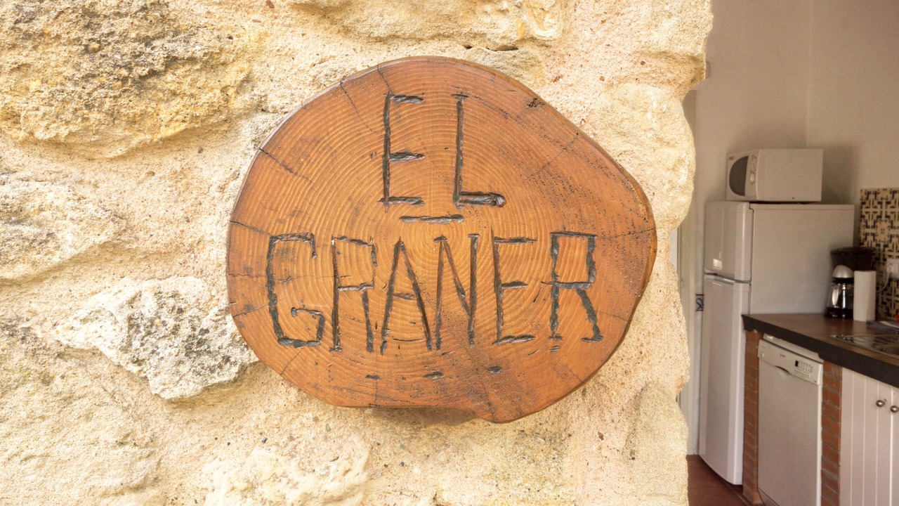 Photo of Others in Llampaies