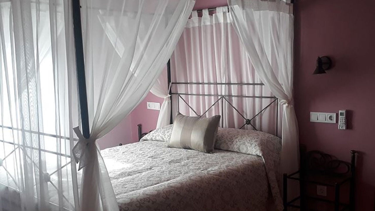 Photo of Bedroom in Fresno de Cantespino