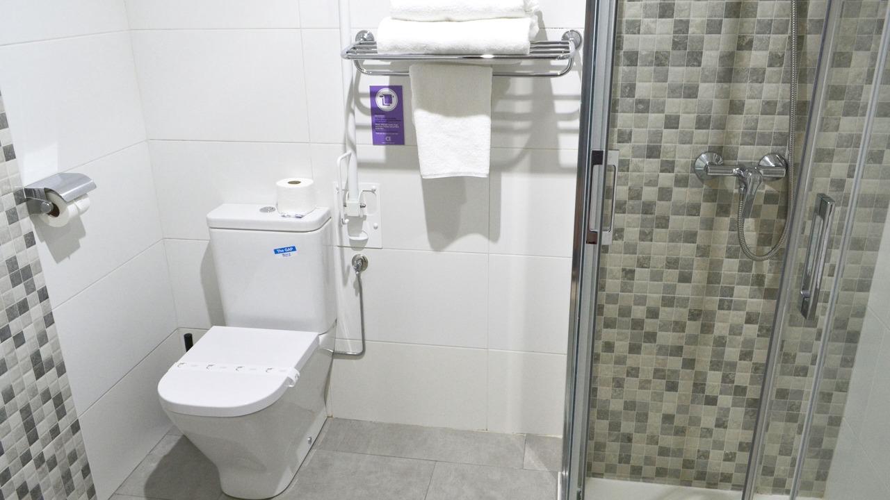 Photo of Bathroom in Elvina