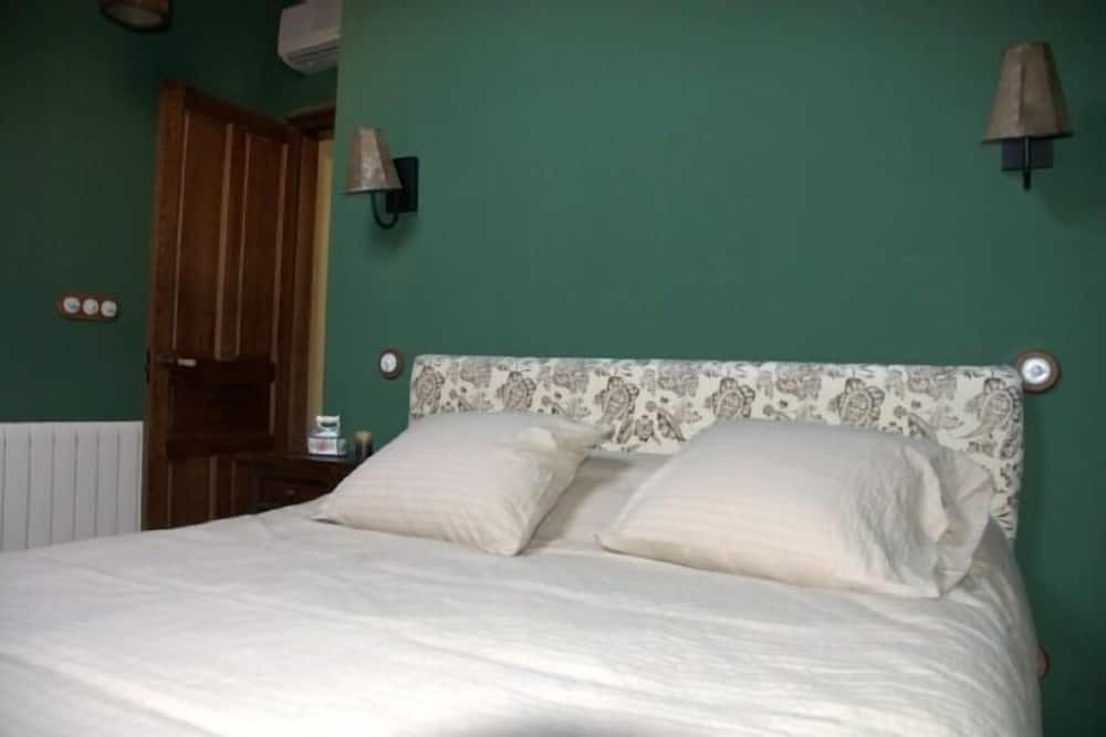 Photo of Bedroom in Lerma