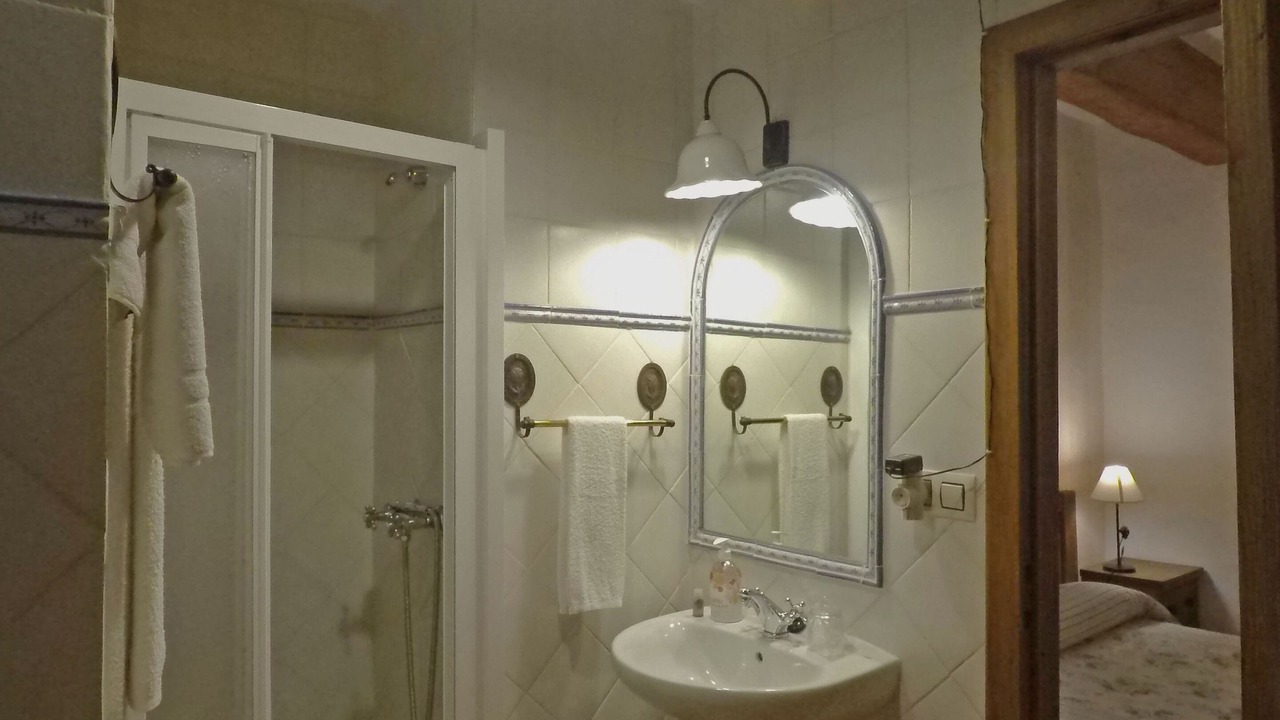 Photo of Bathroom in Covelo