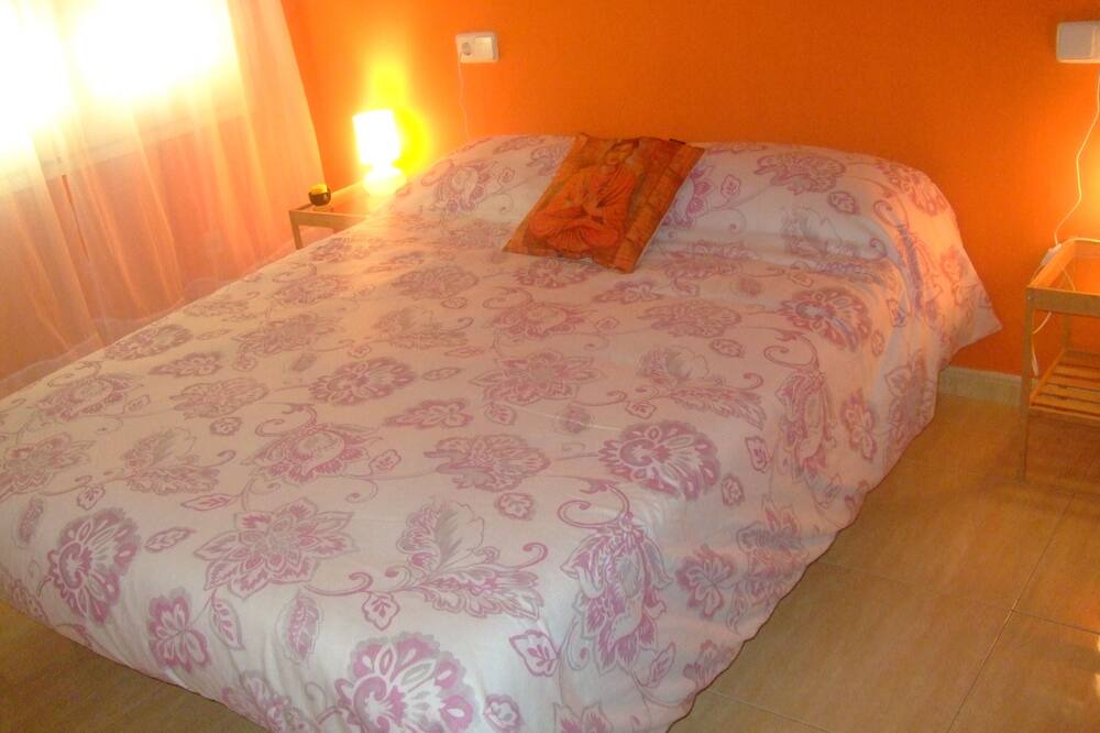 Photo of Bedroom in Besalu
