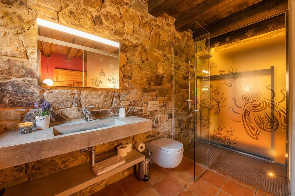 Photo of Bathroom in San Daniel
