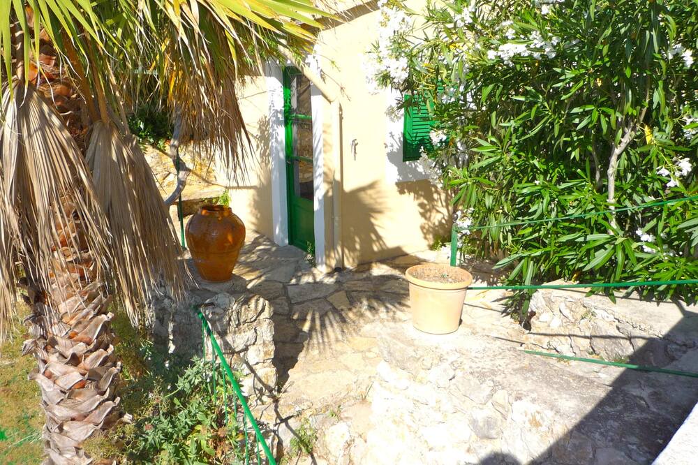Photo of Patio Balcony in Galilea