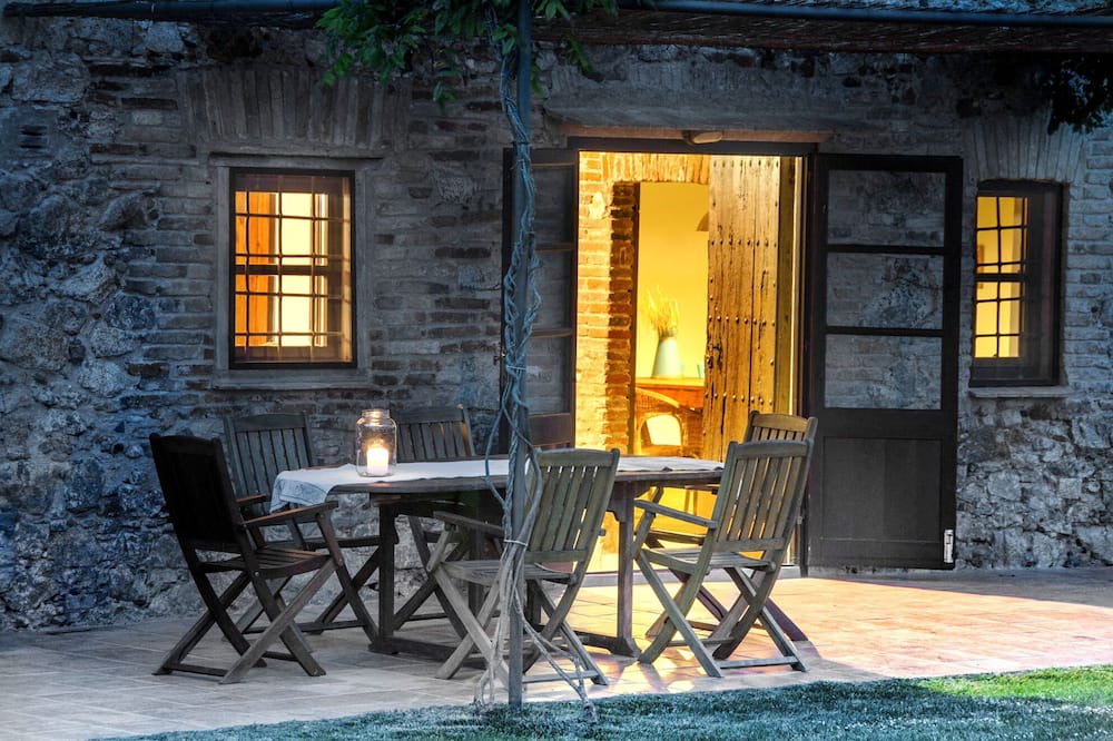 Photo of Patio Balcony in Cassa de la Selva