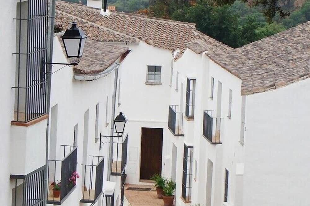 Photo of Outdoor in Higuera de la Sierra