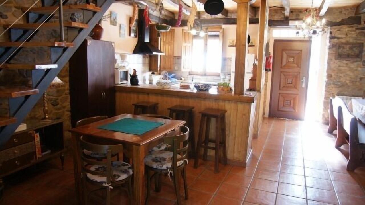 Photo of Kitchen in Robledo de las Traviesas