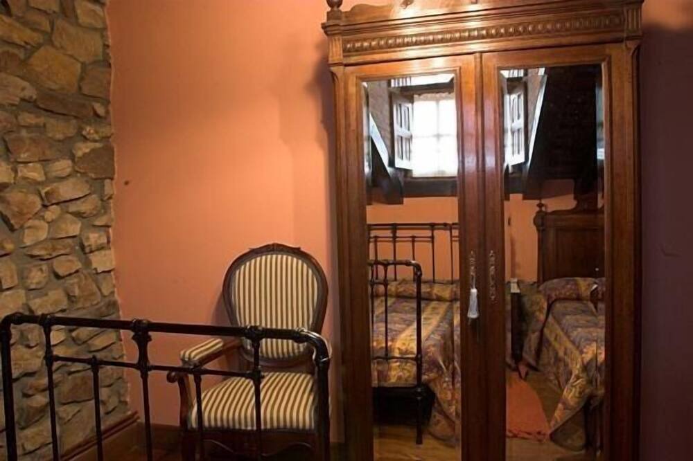 Photo of Bedroom in Los Tojos