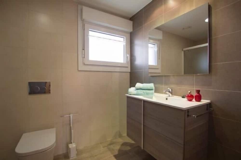 Photo of Bathroom in Obanos