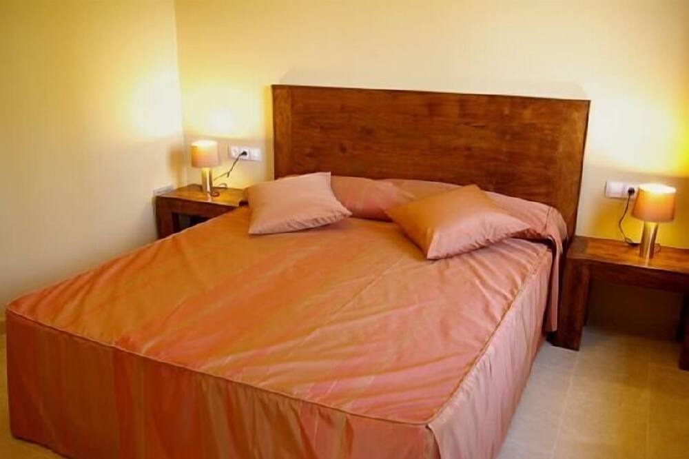 Photo of Bedroom in Fares