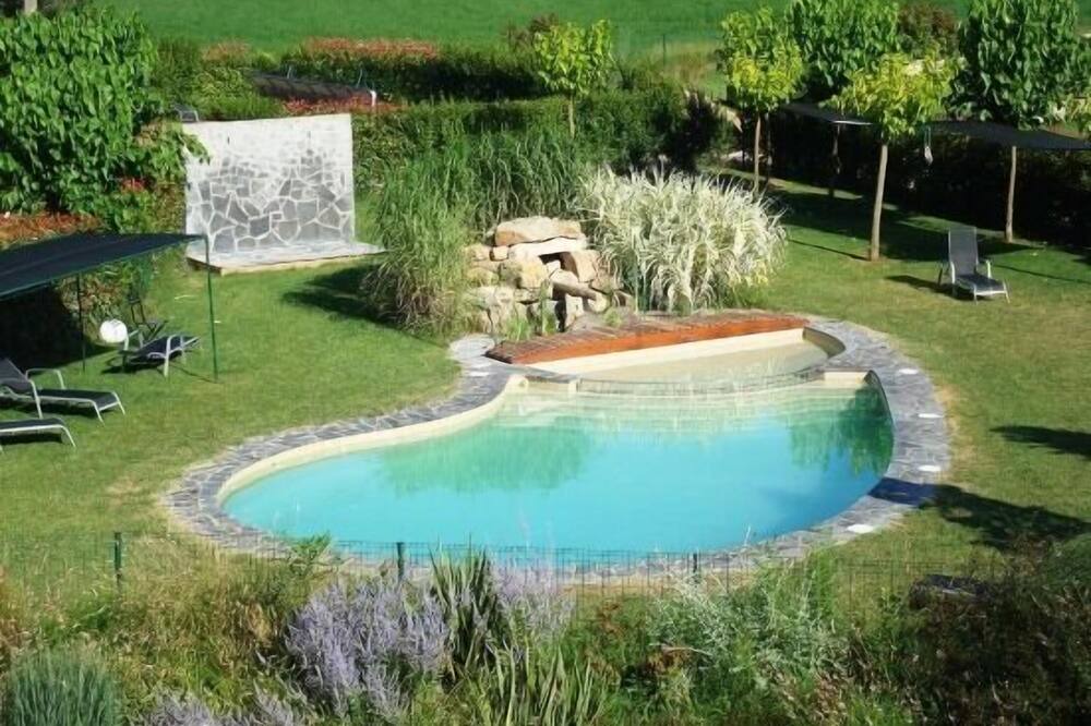 Photo of Outdoor in Fares