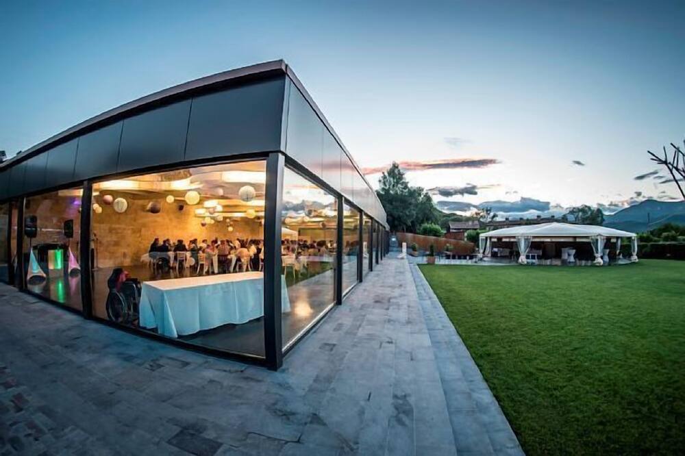Photo of Outdoor in Fares