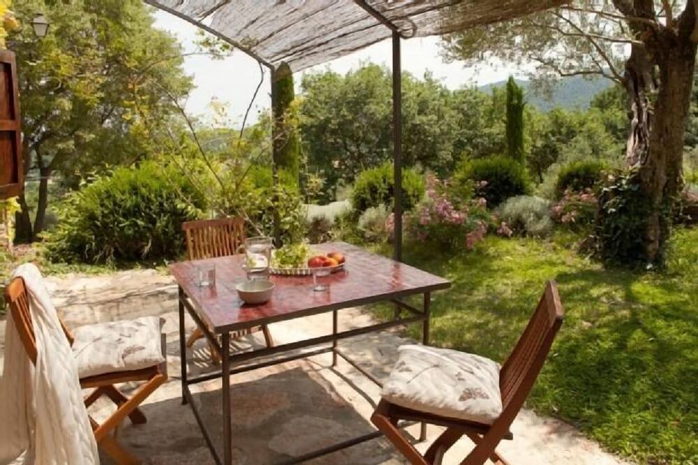 Photo of Patio Balcony in Porqueres