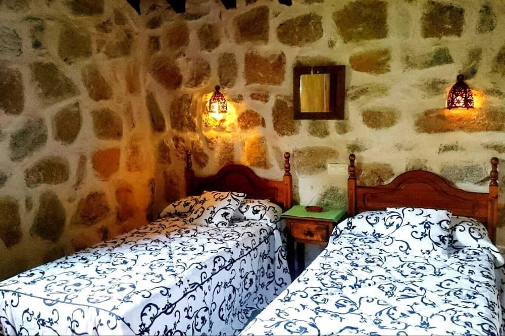 Photo of Bedroom in Navaluenga