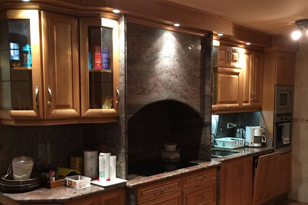 Photo of Kitchen in Barcena de Cicero
