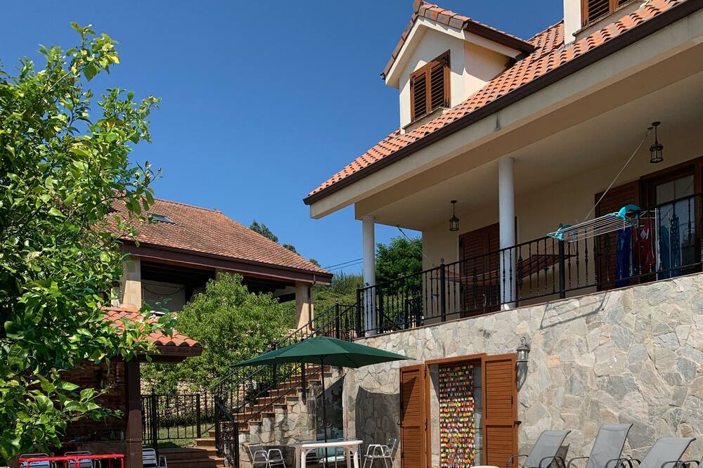Photo of Outdoor in Barcena de Cicero