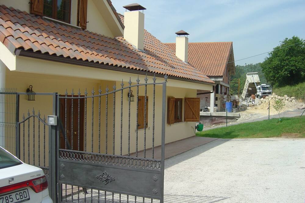 Photo of Outdoor in Barcena de Cicero