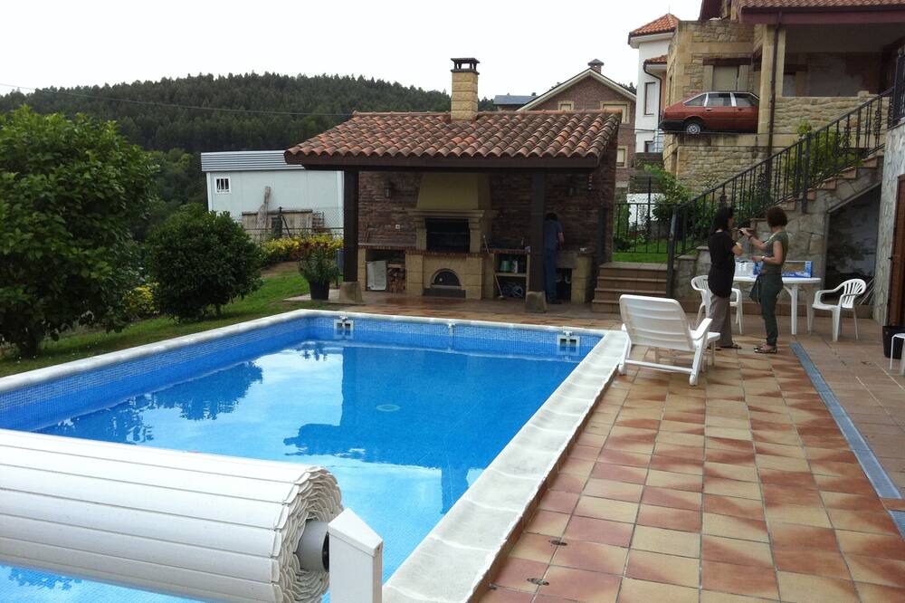 Photo of Outdoor in Barcena de Cicero