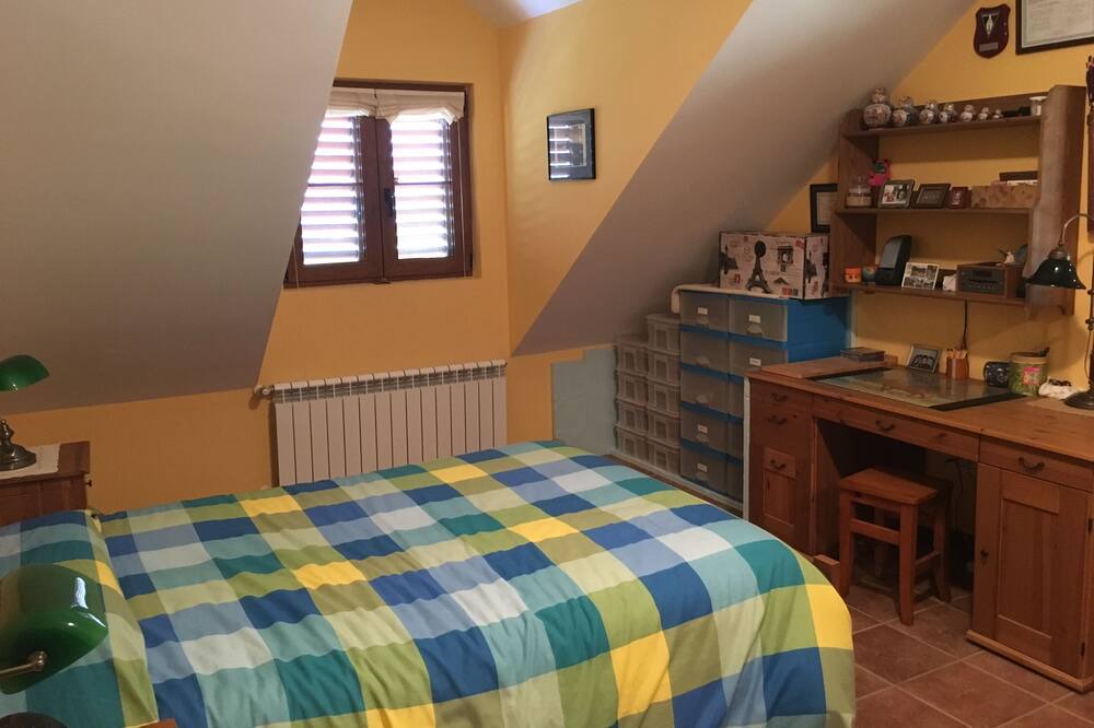 Photo of Bedroom in Barcena de Cicero